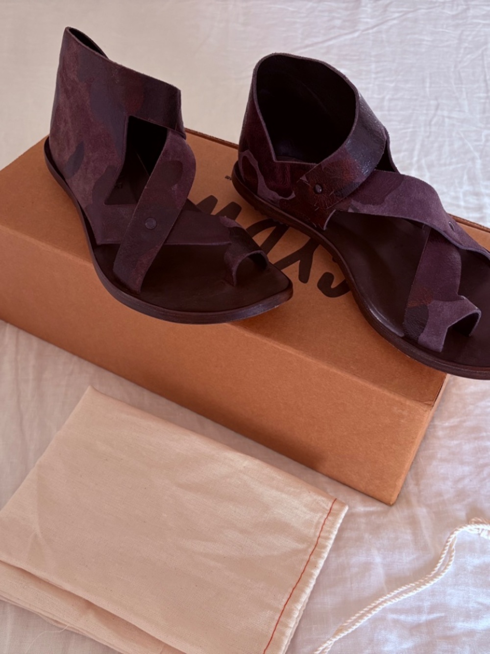 Cydwoq purple Ocelot handmade leather sandals, size 37. - Picture 4 of 7